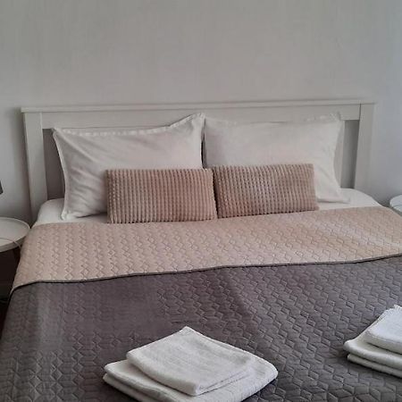 Lyra Apartment Sfântu-Gheorghe Dış mekan fotoğraf