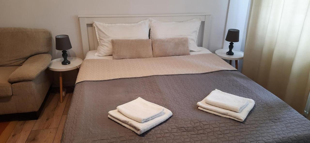 Lyra Apartment Sfântu-Gheorghe Dış mekan fotoğraf